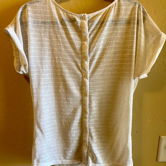 Romy Sheer Cream Blouse- Button Up Back Size Small - Picture 3 of 6